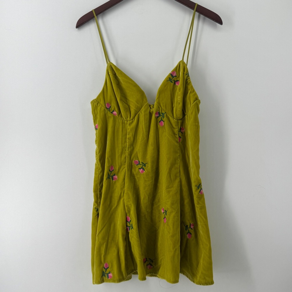 Urban Outfitters Green Velvet Embroidered Floral Mini Dress Size M New